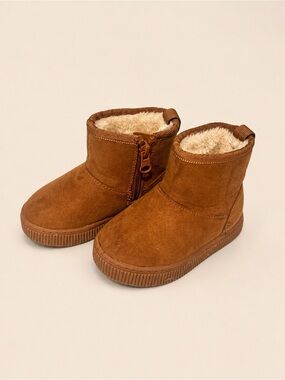 Cat & Jack Kids Tan Suede-Look Fleece Lined Ankle Boots